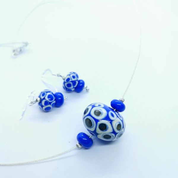 Ensemble collier boucles d'oreilles en perle de verre de murano