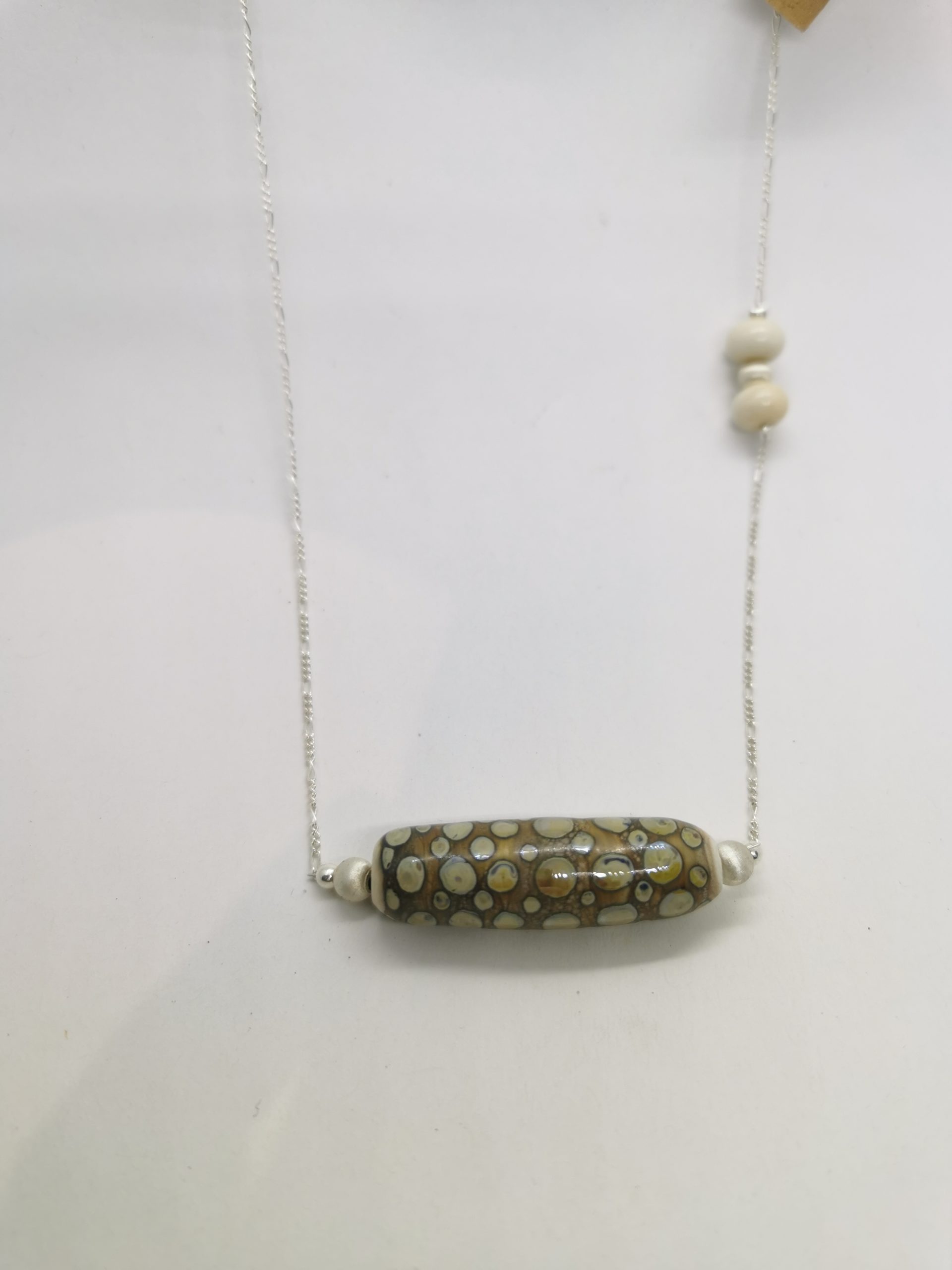 Collier perle longue et 3 petites en verre sur chaine argent