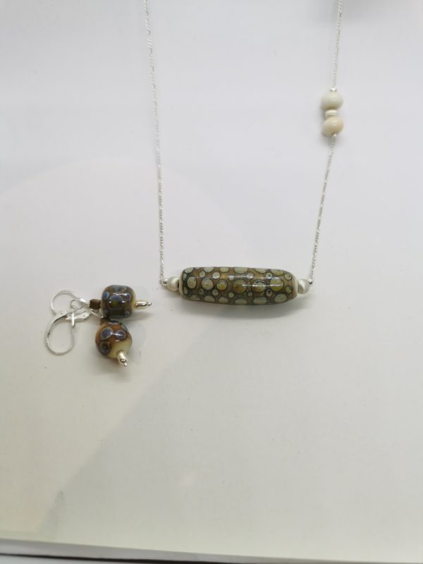 Collier et boucle d'oreilles en verre et argent