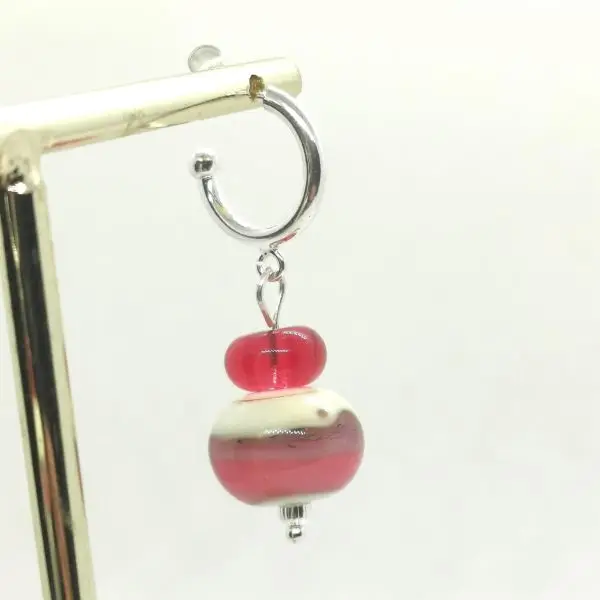 Elégantes Boucles d'oreilles créoles argent et perle de verre de Murano rose et crème pour femme – Image 5
